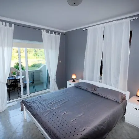 With A Parking Space - 15814 * Pula