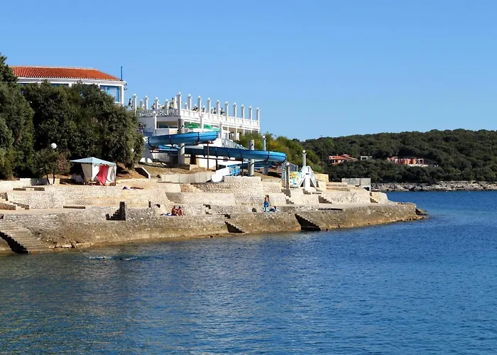 With A Parking Space - 15814 풀라