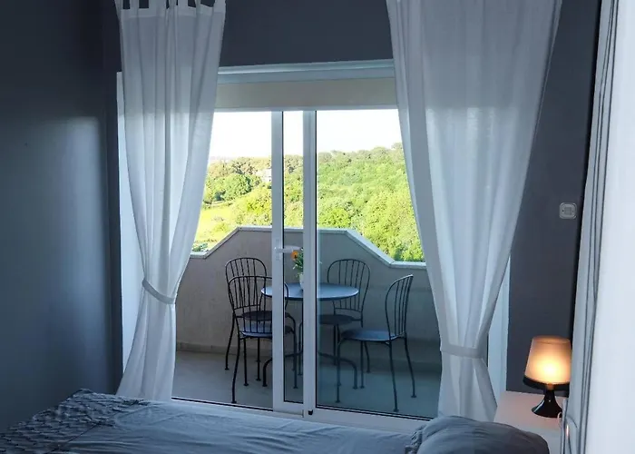 With A Parking Space - 15814 아파트 풀라